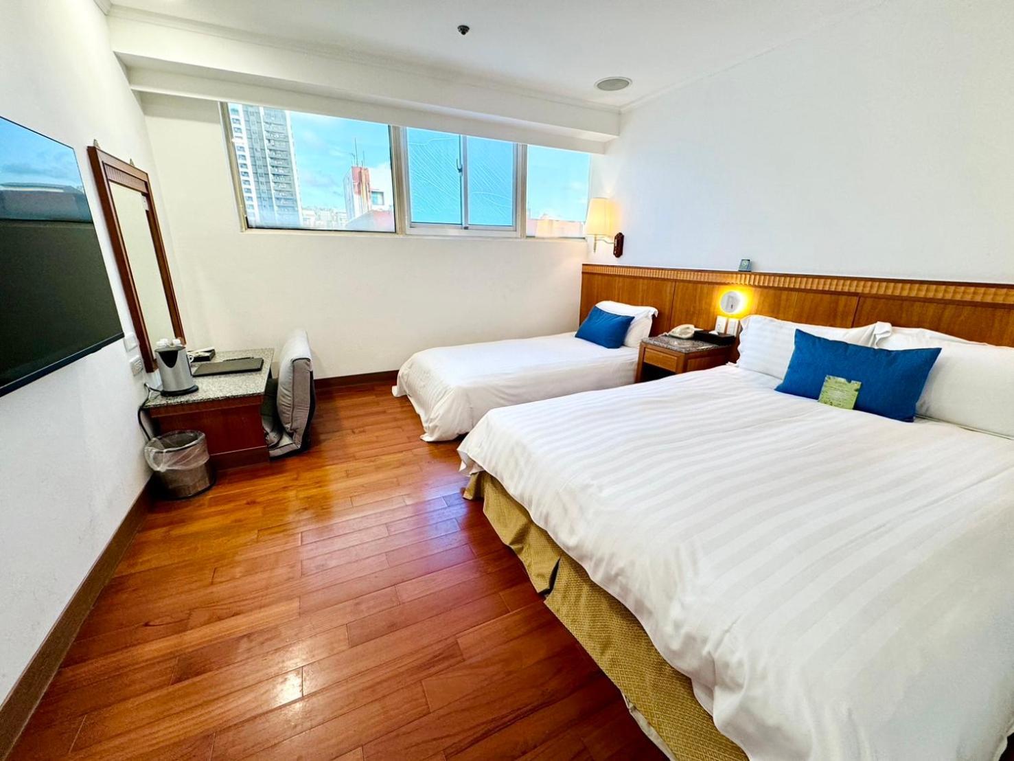 Hub Hotel Kaohsiung Cisian Branch Luaran gambar