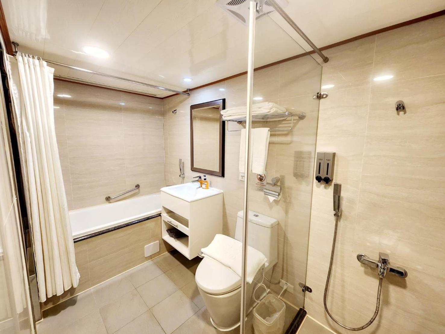 Hub Hotel Kaohsiung Cisian Branch Luaran gambar