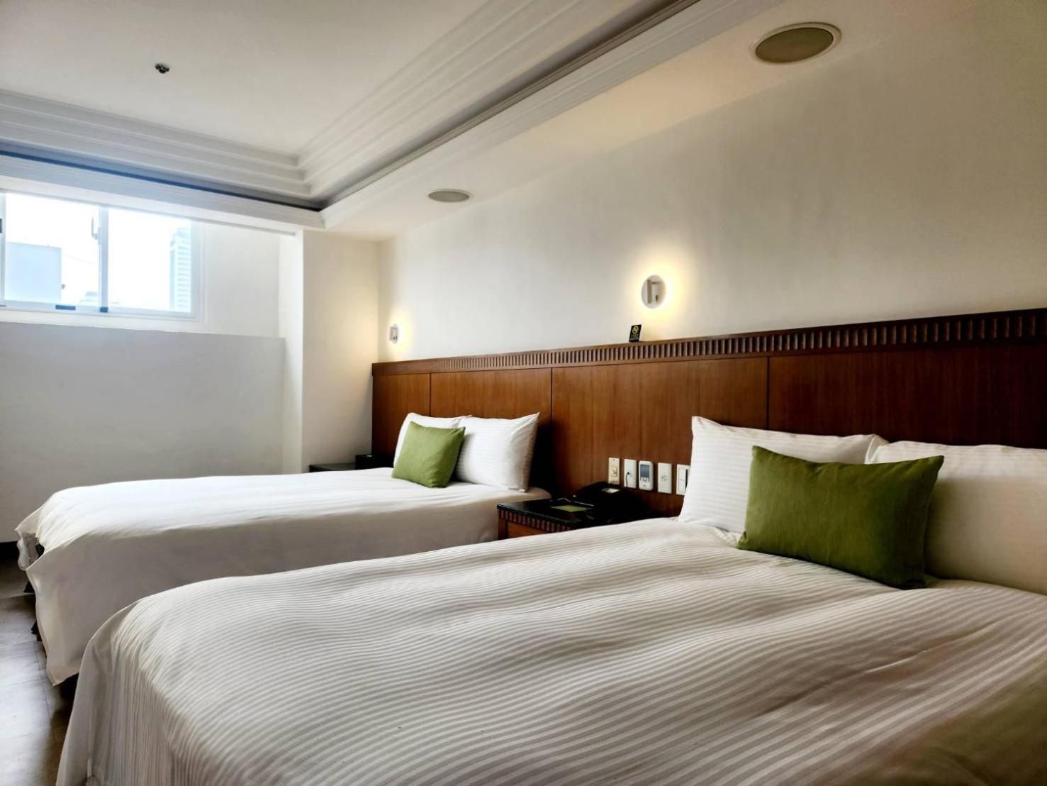 Hub Hotel Kaohsiung Cisian Branch Luaran gambar
