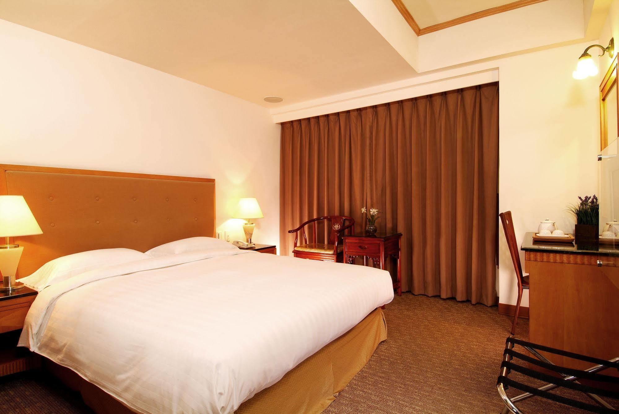 Hub Hotel Kaohsiung Cisian Branch Luaran gambar