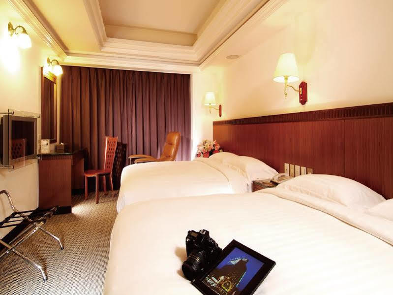 Hub Hotel Kaohsiung Cisian Branch Luaran gambar